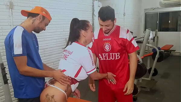 J&aacute_ internacional fudeo bor&aacute_ treinar