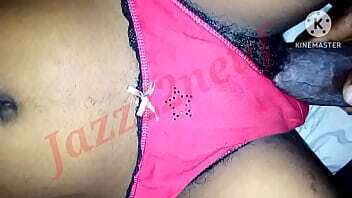 J'_ai bais&eacute_ la petite s&oelig_ur de ma femme jusqu'_&agrave_ elle appelle le nom de J&eacute_sus