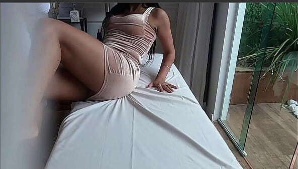 Casada voltou escondida marido para realizar massagem t&acirc_ntrica Massagem t&acirc_ntrica