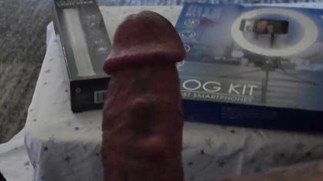 Hope wear those spandex shorts again nice legs