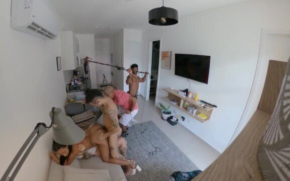 cristianos detras camara