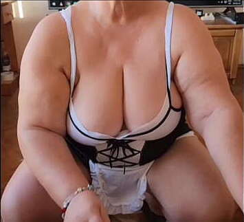 Dirty housemaid feeling horny.