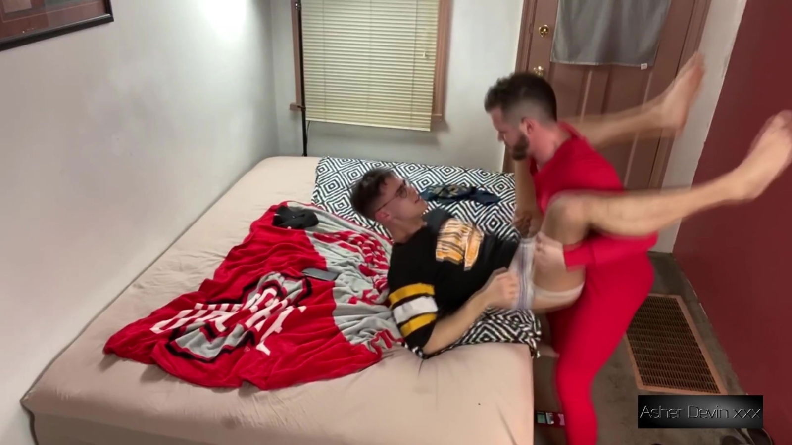 Uses Holeycummunion Bareback Cumdump Asher Devin