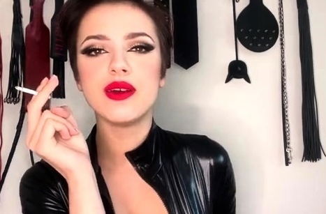 Lady Perse Smoking Human Ashtray