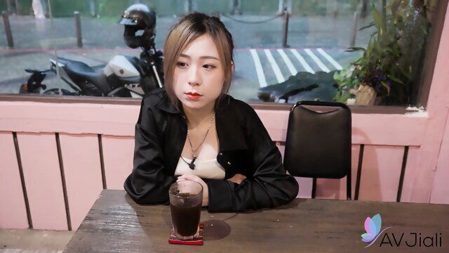 Siyu friend ride hotel where they fuck afternoon