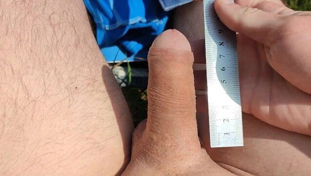 ОЧЕНЬ МАЛЕНЬКИЙ ЧЛЕН МАКСИМАЛЬНО УВЕЛИЧАЕТСЯ. МАСТУРБАЦИЯ ПРИРОДЕ