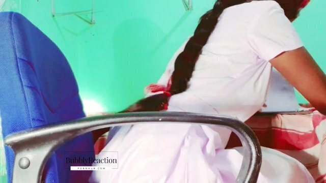 ස්කුල් කෙල්ල බලන්නම හිලක් lankan collage girl