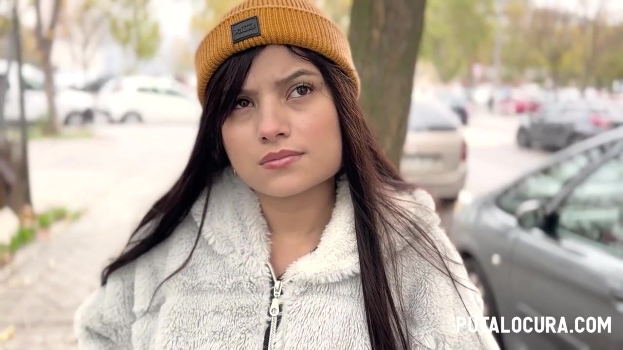 Latina wants dick 18yo Brunette outdoors hookup reality scene