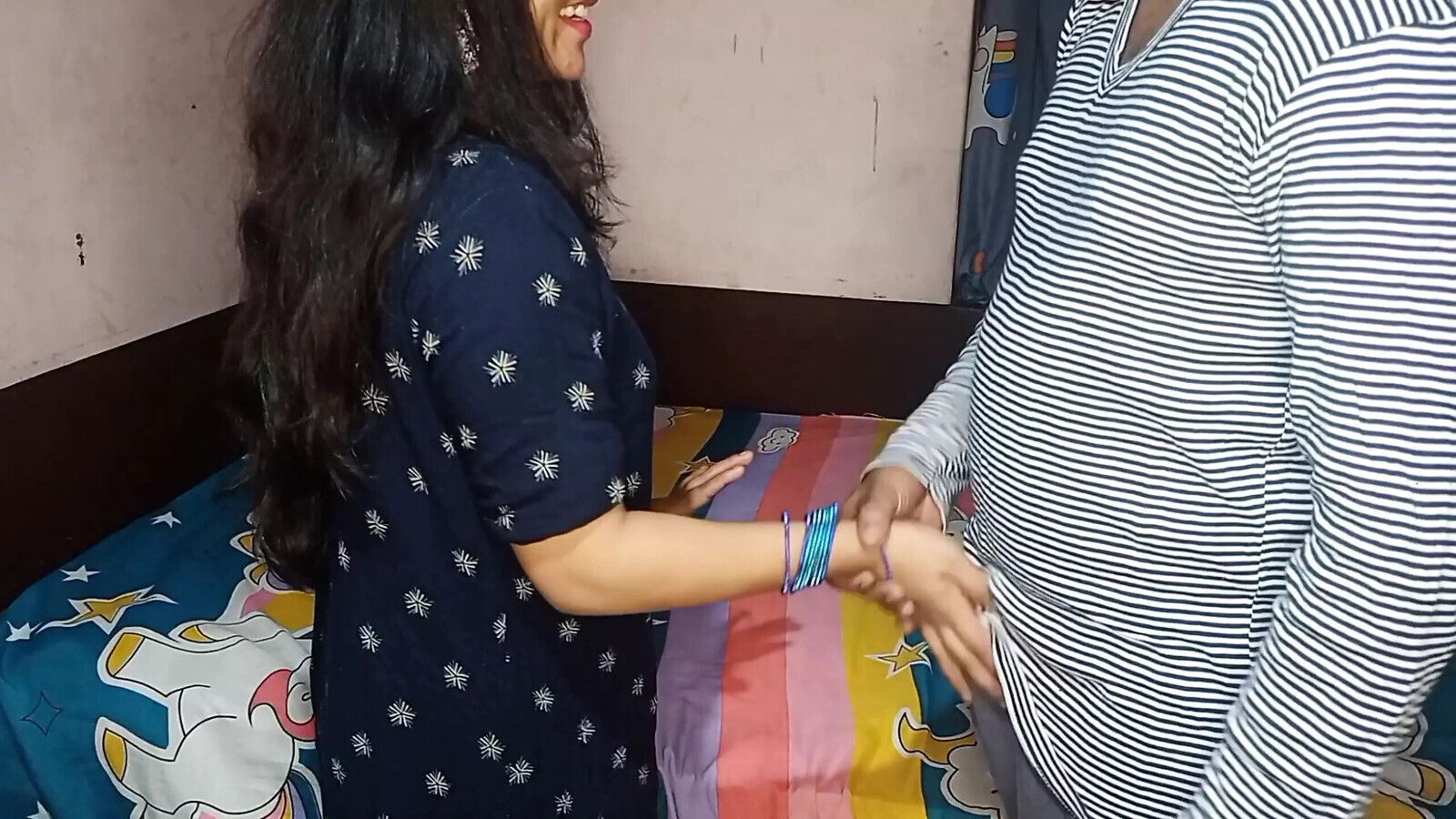 Newly married couples office seeda biwi chuda