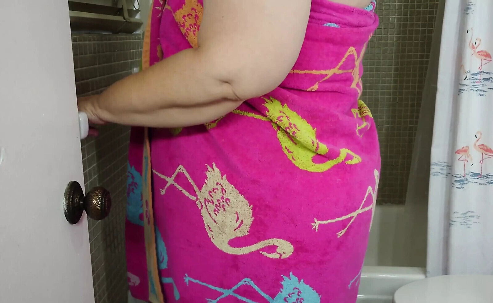Horny SSBBW Blonde Taking Shower Twerking Booty, Showing Juicy Pussy