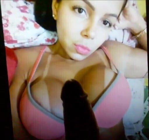 Gozando muito gostoso na Leozinha tesuda