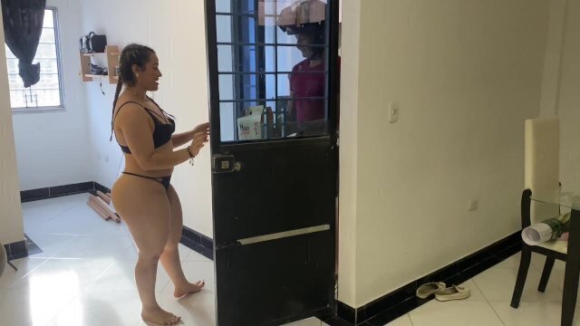 paying address with beautiful mouth