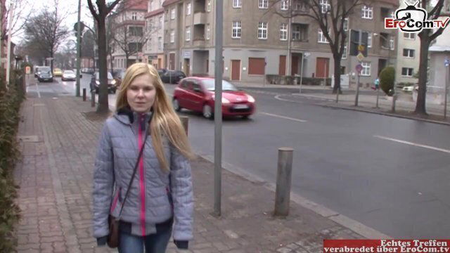 Dünne deutsche Frau kleinen Titten Straße Casting abgeschleppt