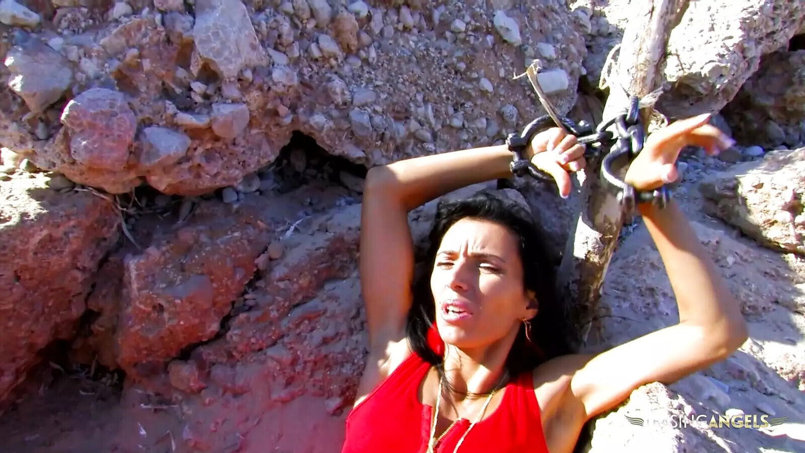 unusually tight asshole magnet loving horny guys love brunettes