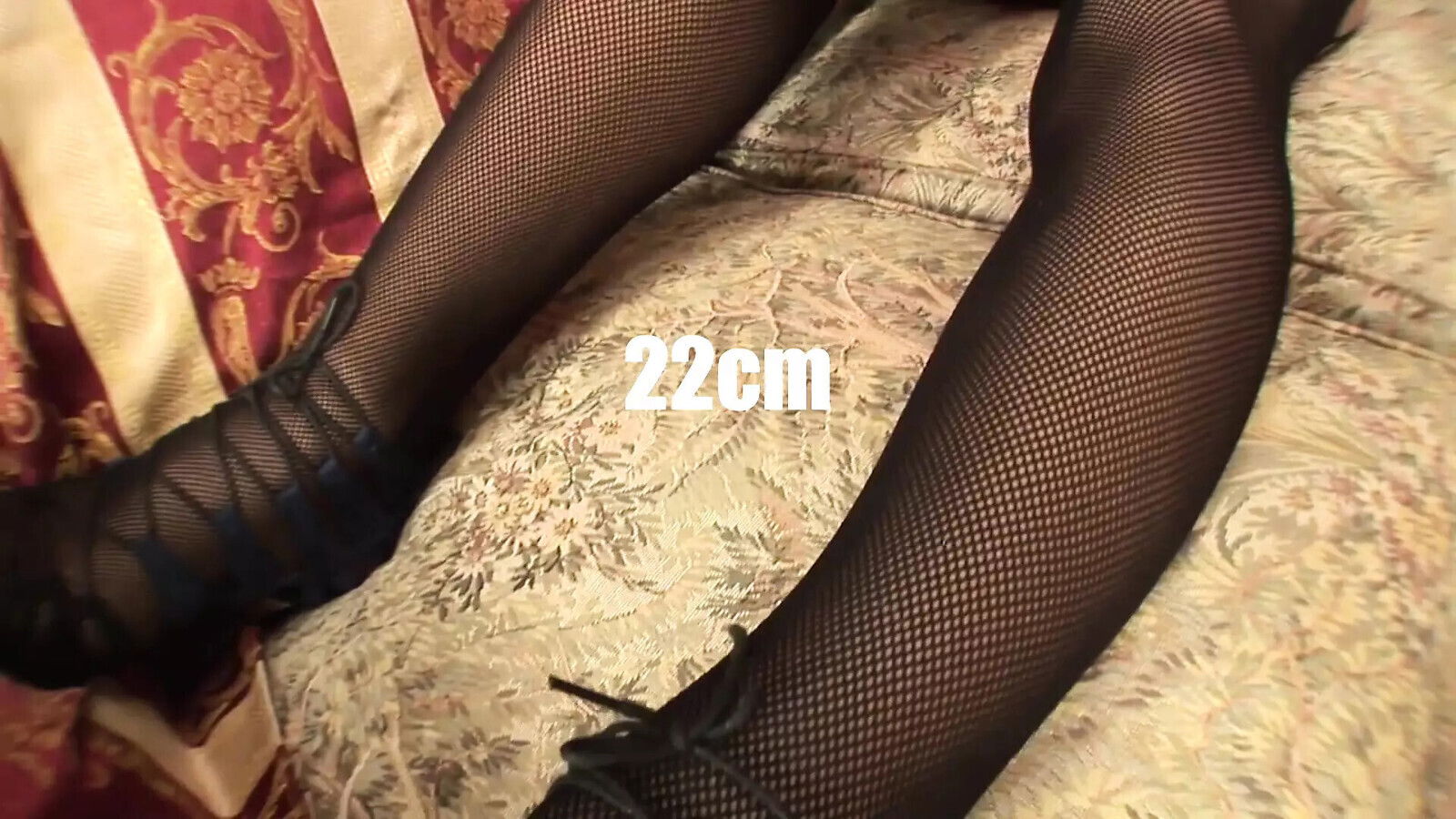 Here goes CHALLENGE FIGHT, ring Sandy Raphaella