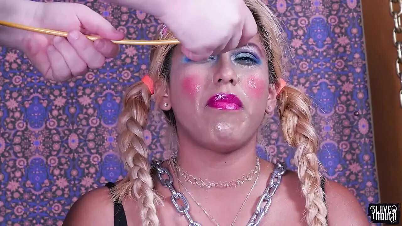 Curvy getting face fucked