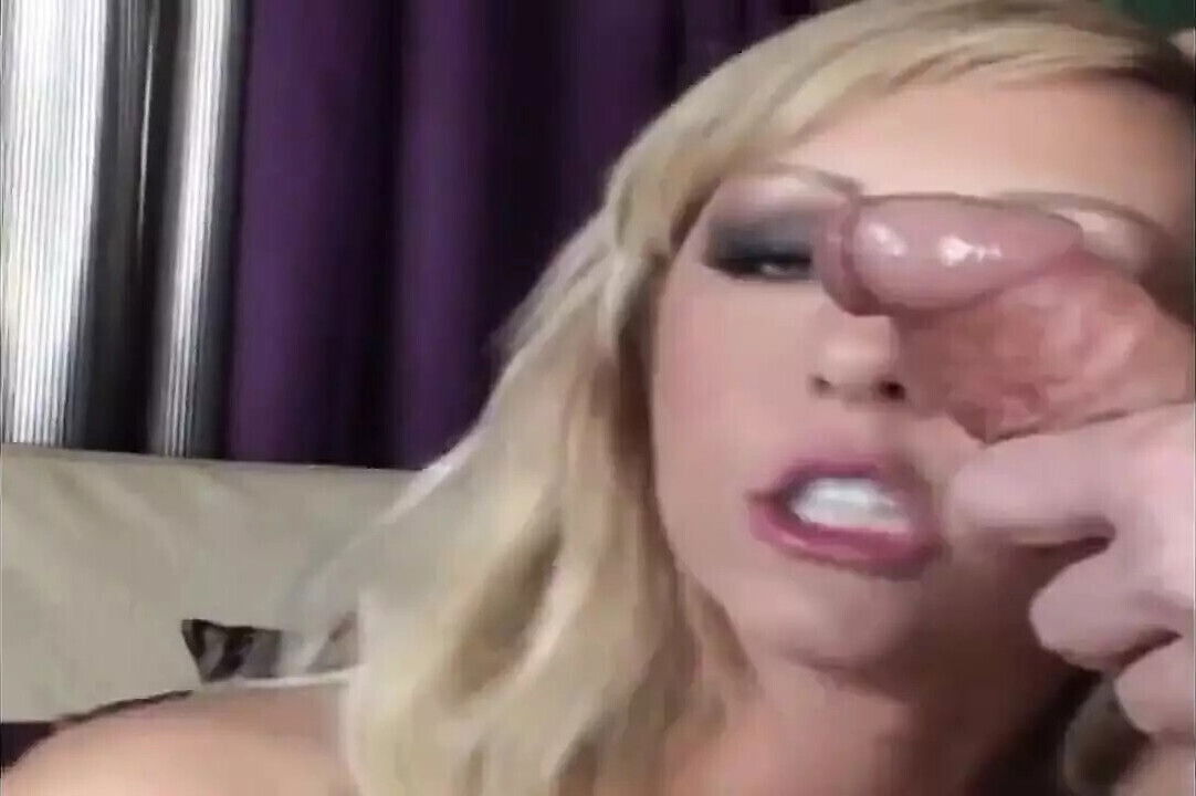 Blonde Jessica Lynn Fucked Couch