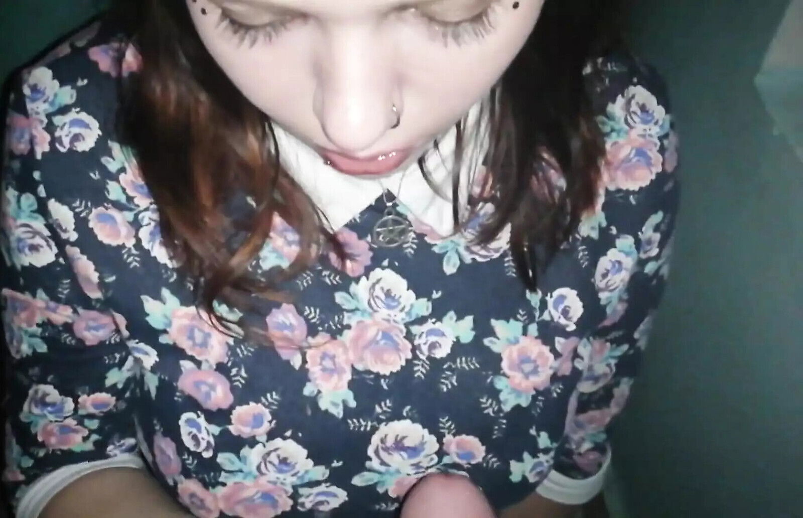 into entrance with suck dick