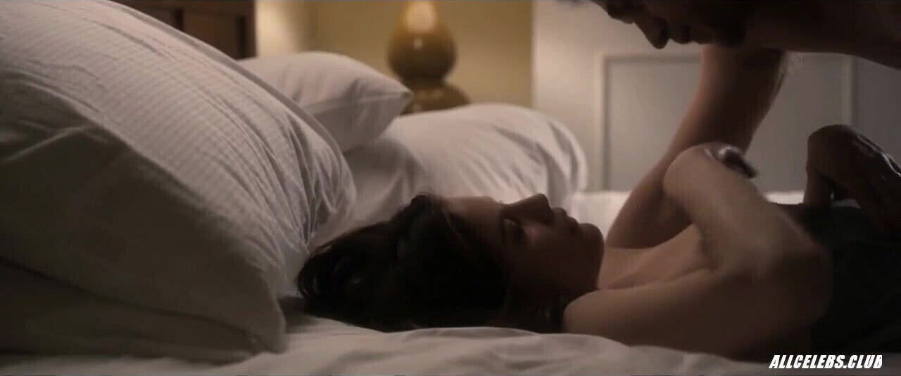 Liv Tyler in The Ledge