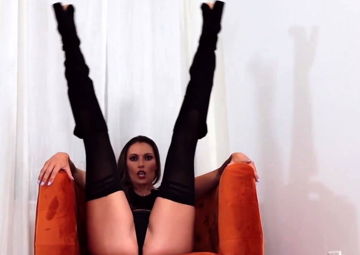 Bratty Bunny CARD GAME TEASE