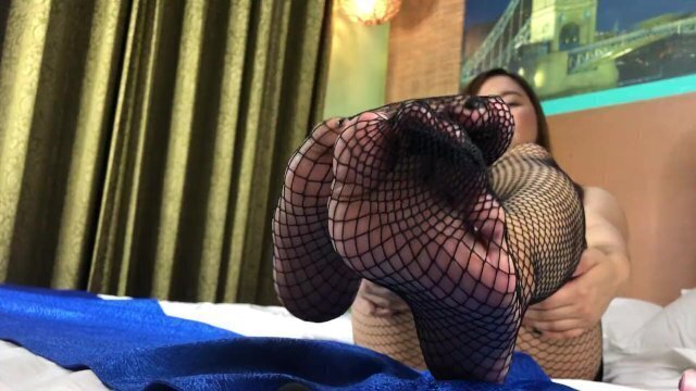 Sharinami Play Feet with Lotion (Fetish)