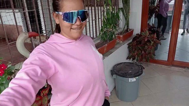 HAGO VIDEO PARA MOSTRARLE HERMANASTRO COMO FOLLO VECINA-highlight.