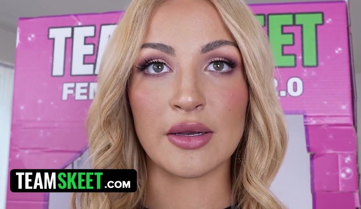 Robot Compilation behind scene with busty blonde Jazmin