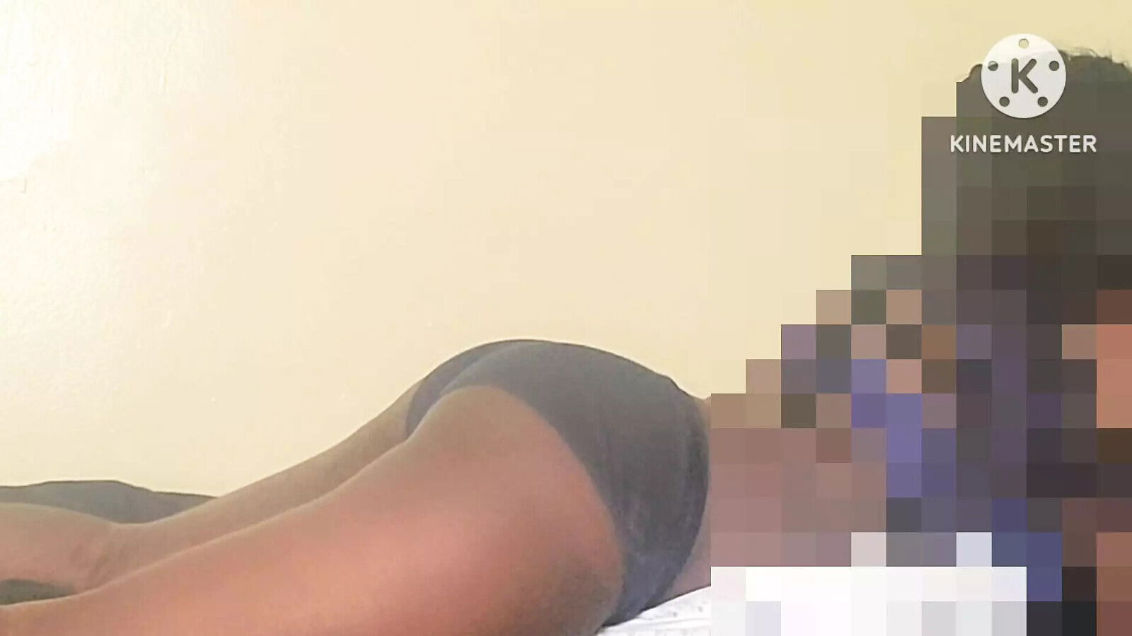 Unexpected201 humps pillow cums