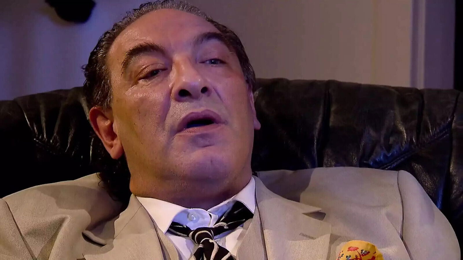 chicks fucks huge cocks