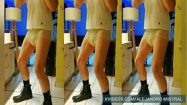 Video calzoncillos nylon verga semi erecta Alejandro Mistral