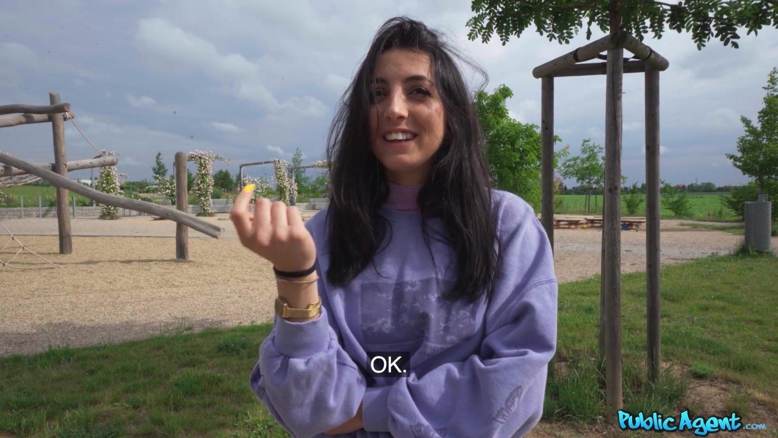 Tattooed slut Victoria gets shaved cunt banged