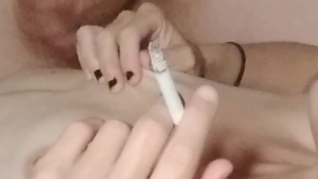 DADDY PLAYS WITH MOMMA MILF WhILE SHe HAS a new///. Port RED 100