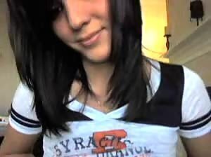 Sweet and sexy Karen Dreams fully naked on webcam