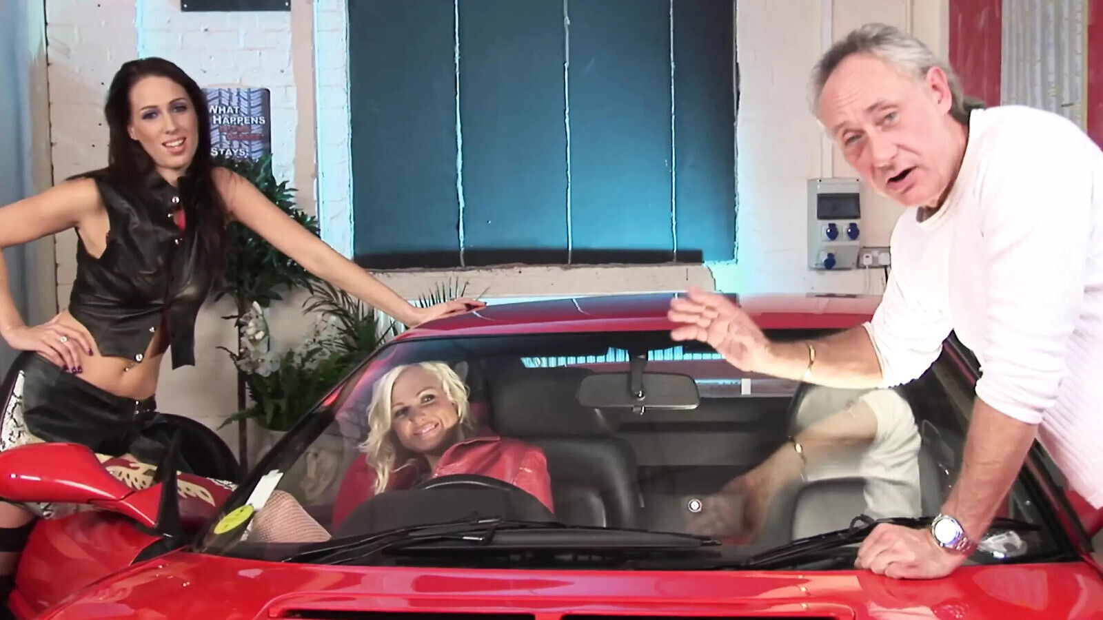 Demi Daniels Tammie from hood sports nearby couch Love Fast Cars Cumshots