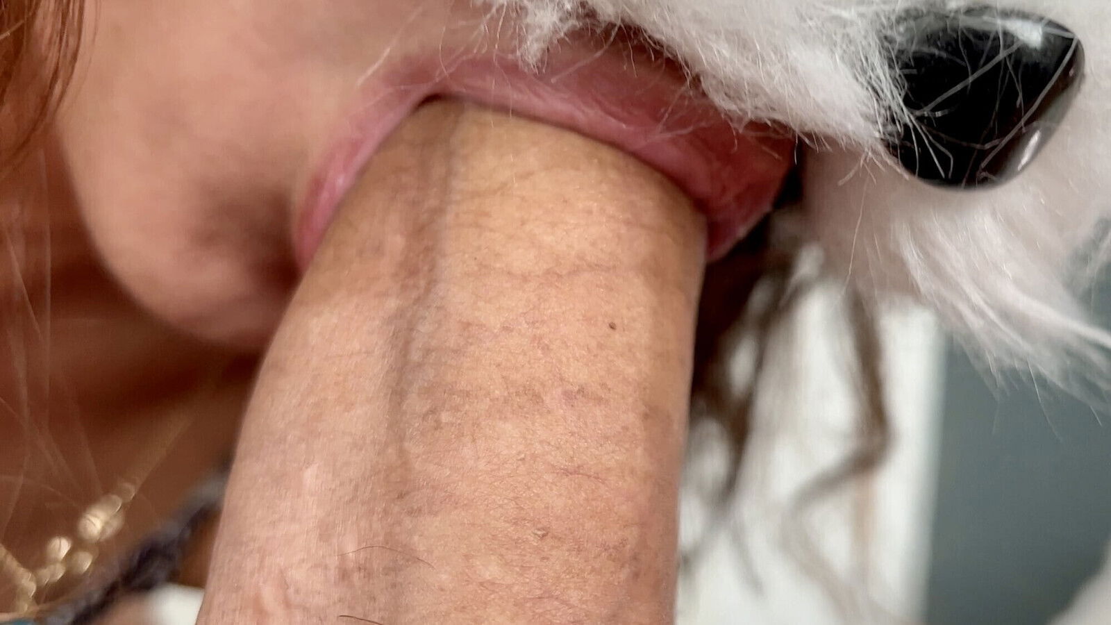 Stunning MILF Sucking Like Lollipop