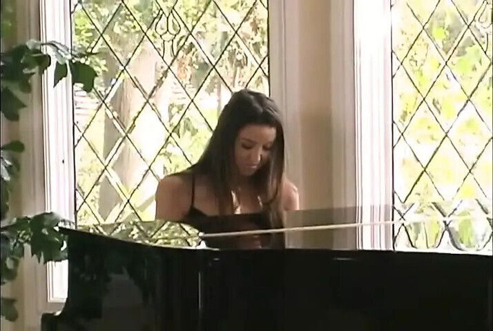 Kelli Tyler Gets Pussy Pleasured Tongue Perv Milfs Teens