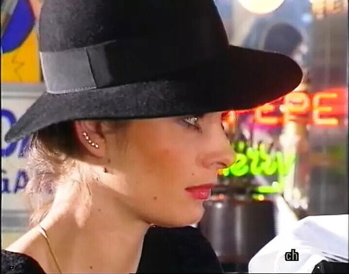 Three breathtaking German chicks pleasing each other's pussies