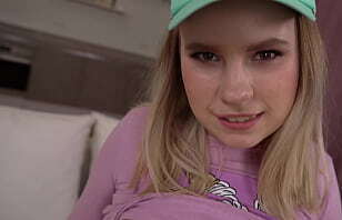 Hard Flexy 18yo Girl with Gape Mouth VG209