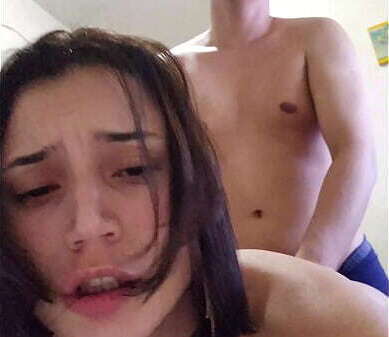 &Uacute_tero Caralho, Quer Arrombar?! Putinha N&atilde_o Aguentou Grande Cuzinho, Chorou Dando Bucetinha! SQUIRT