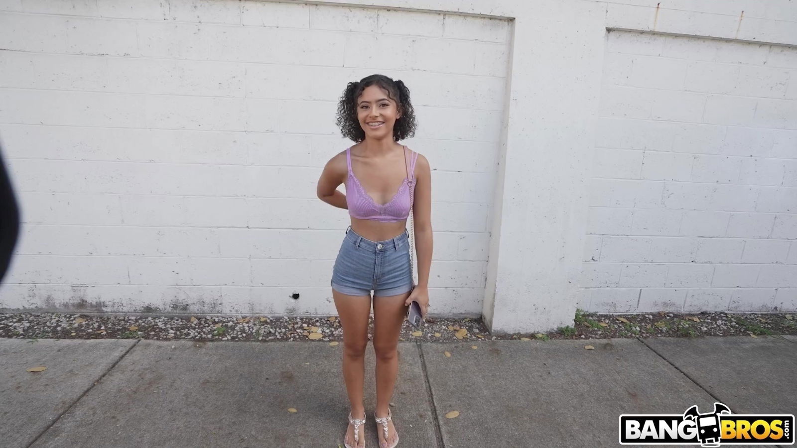 Girl from street sucks stranger's dick fucks