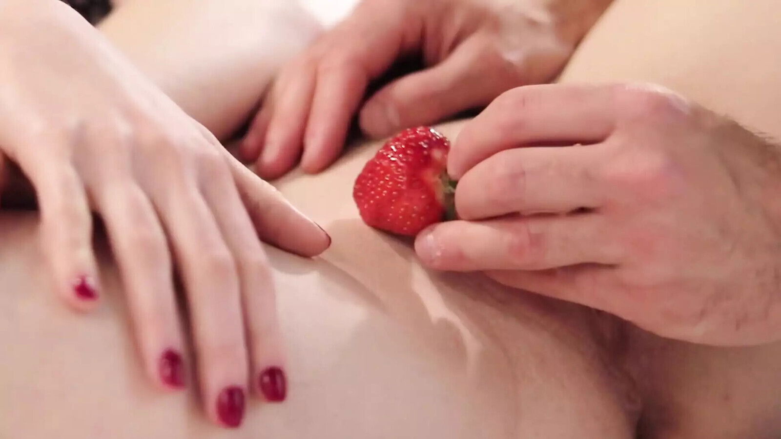 Playing with strawberry pussy! Close pussy fingering female orgasm