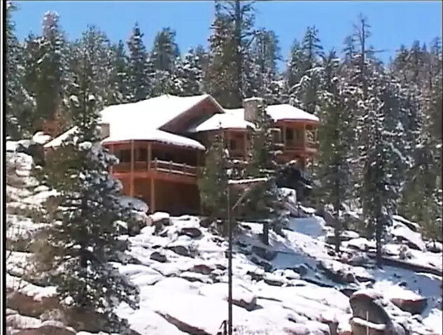 Smiles Loves Being Travel Slut feat. Smiles,Chris Cannon Perv Milfs Teens