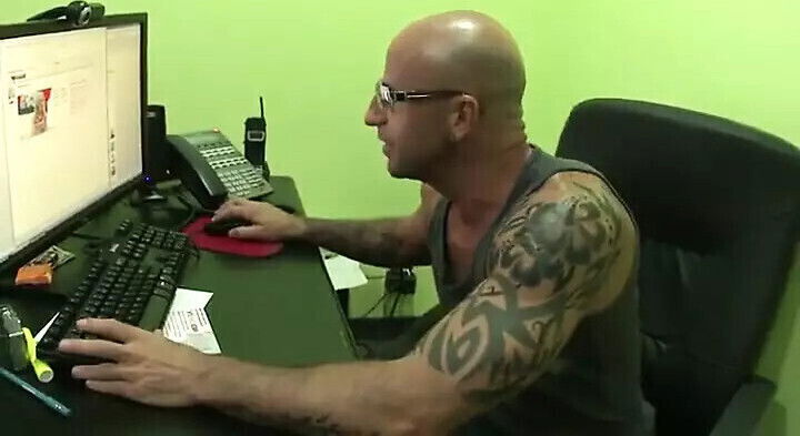 Ally Gets Pussy Fucked Live Chat Room feat. Barry Scott Perv Milfs Teens