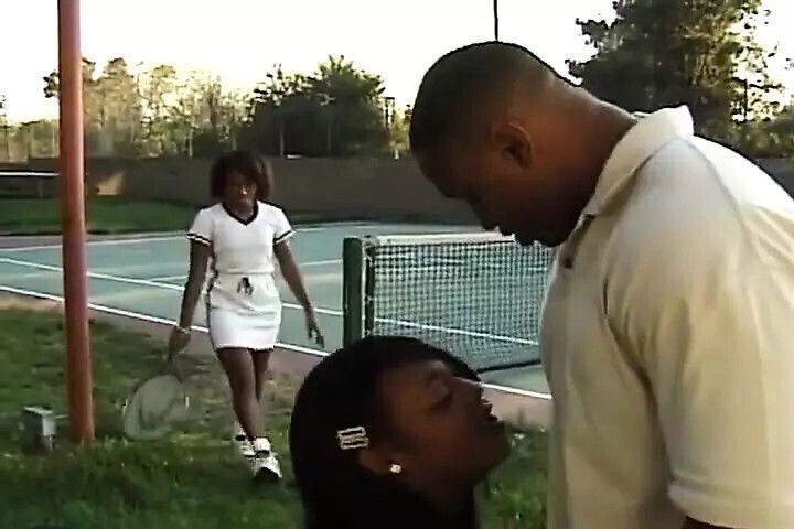 Curvy sexy ebony babes getting fucked hardcore threesome