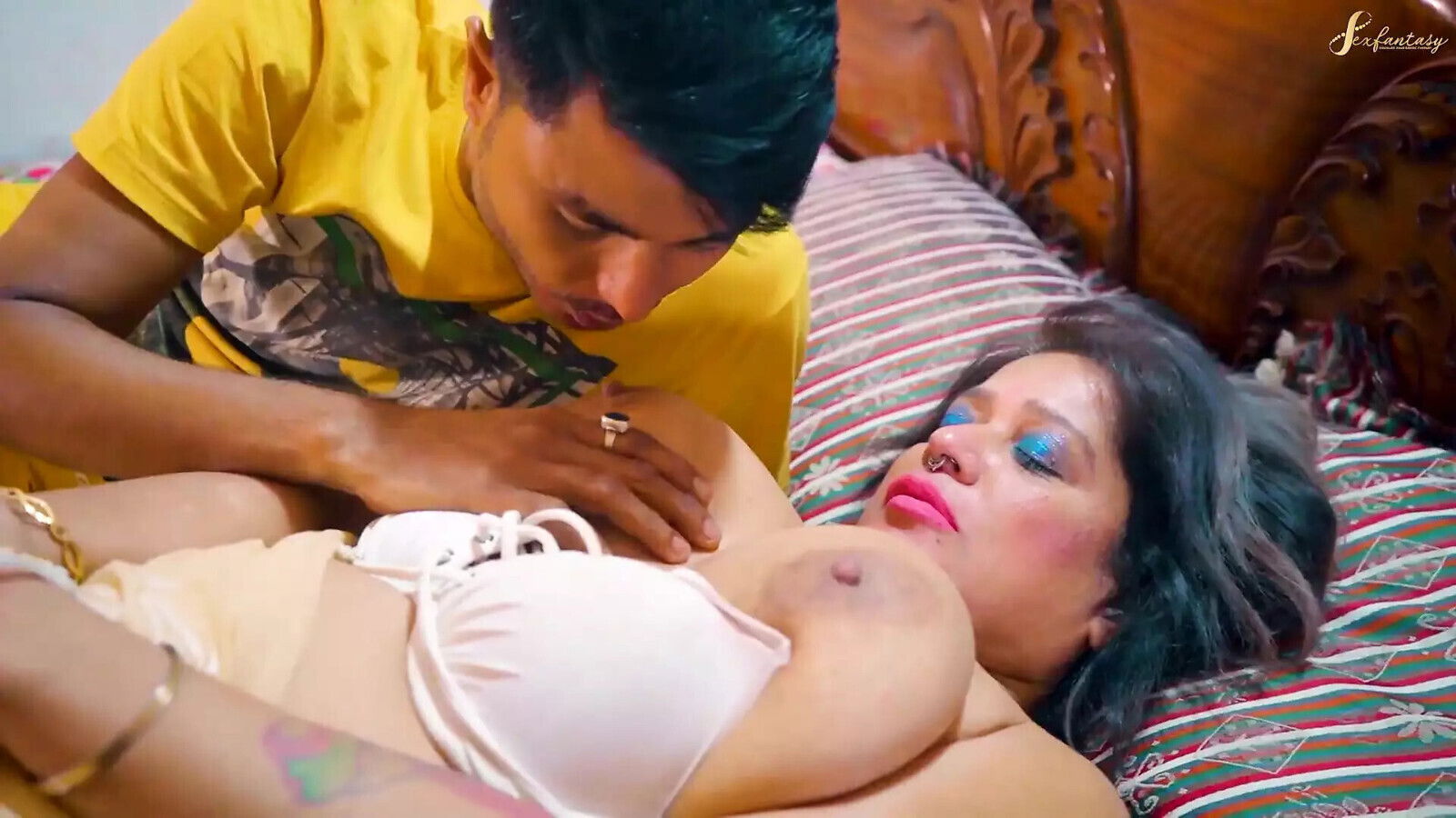 Son-In-Law Seduces Mother-In-Law Hardcore Fucking