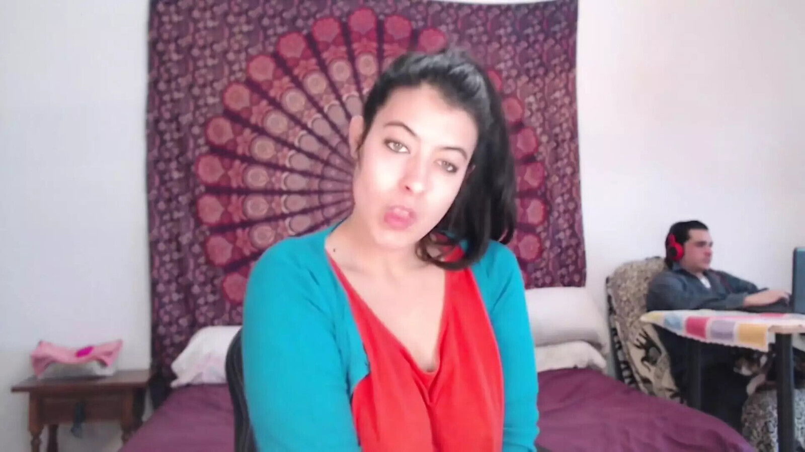 show while stepbrother works behind