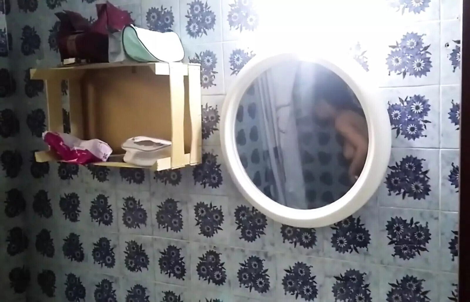 WATCHING STEPSISTER WHILE SHOWERING