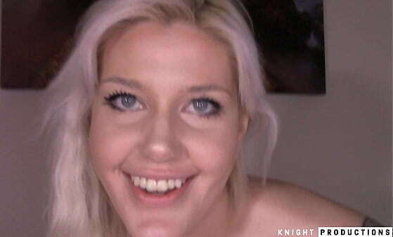 Sexy Tattooed Slut Gives Sloppy Blowjob