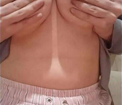 NOVINHA BICOS PEITOS NATURAIS DURINHOS TES&Atilde_O