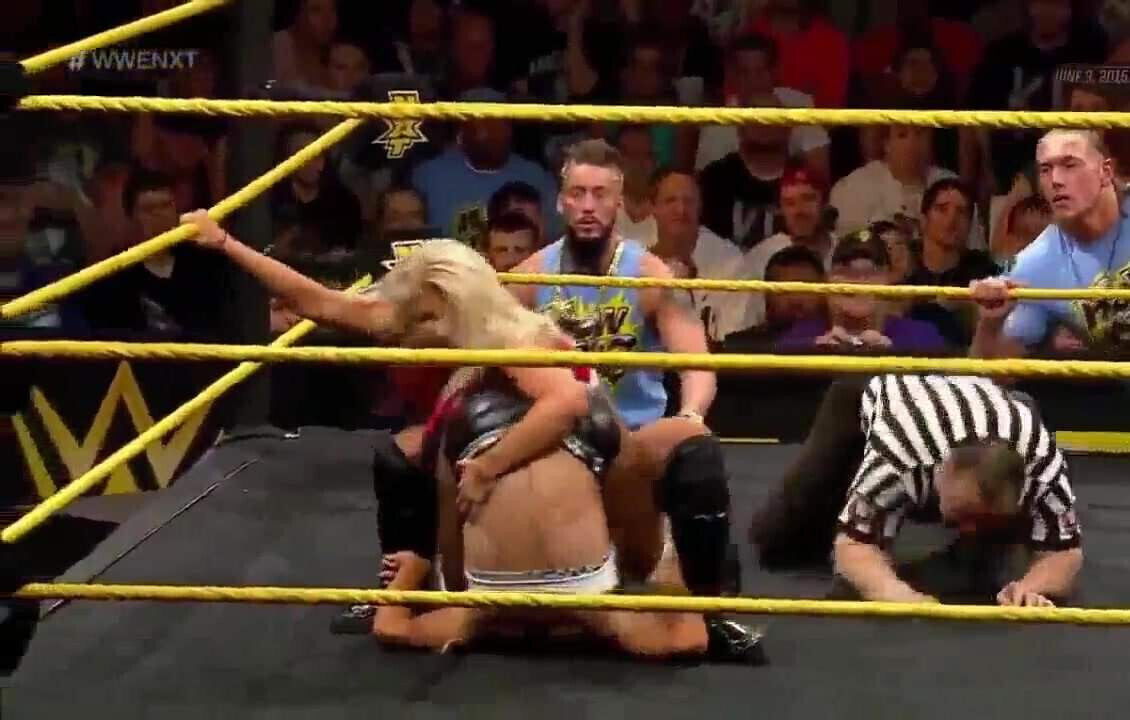 Alexa Bliss Titantron